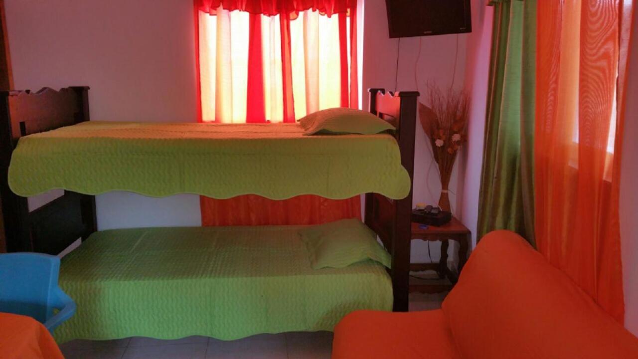 Vianova'S Place Posada Nativa San Andrés 외부 사진
